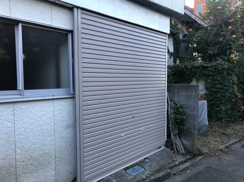新しいシャッターに交換した施工後写真