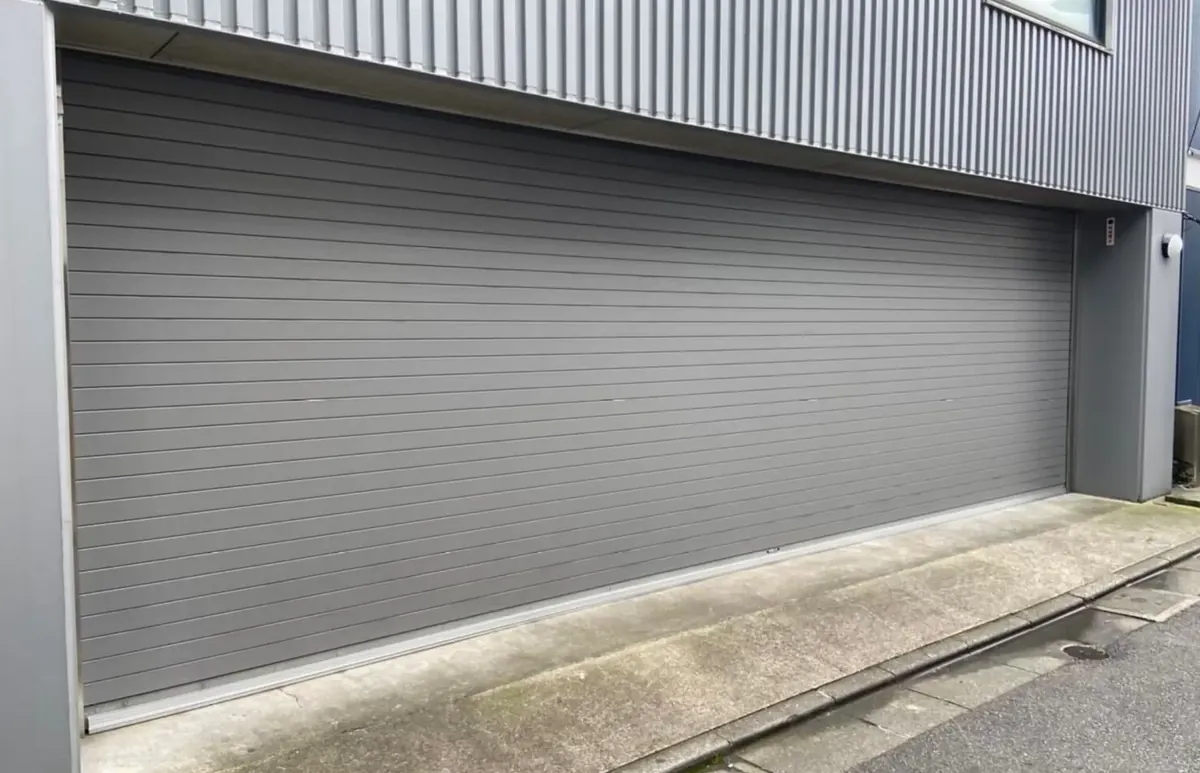 手動シャッターを電動化する工事のイメージ